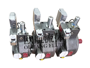 穆格三联泵D956系列